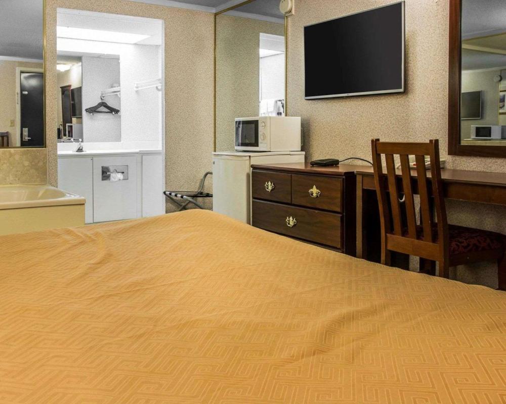 King Room interior